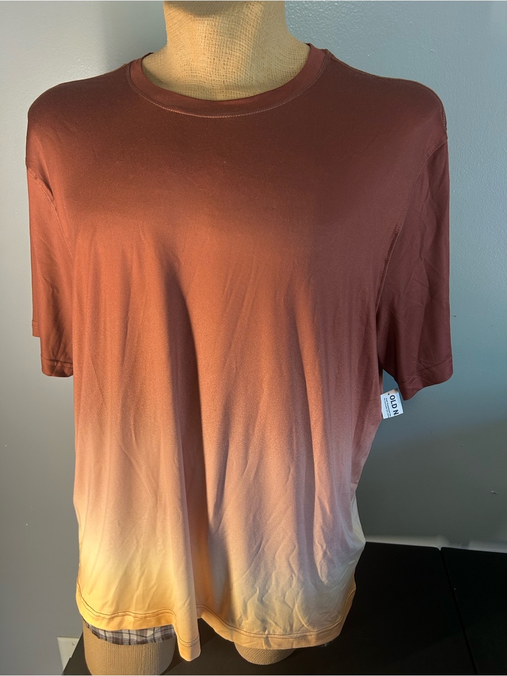 Old Navy Active T Shirt Ombre Design Orange - Mens 2XL - Go Dry Cool - NEW Tags
